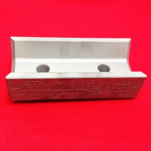 J62892418 Centralizer Clamp Jaw D64 Tube      